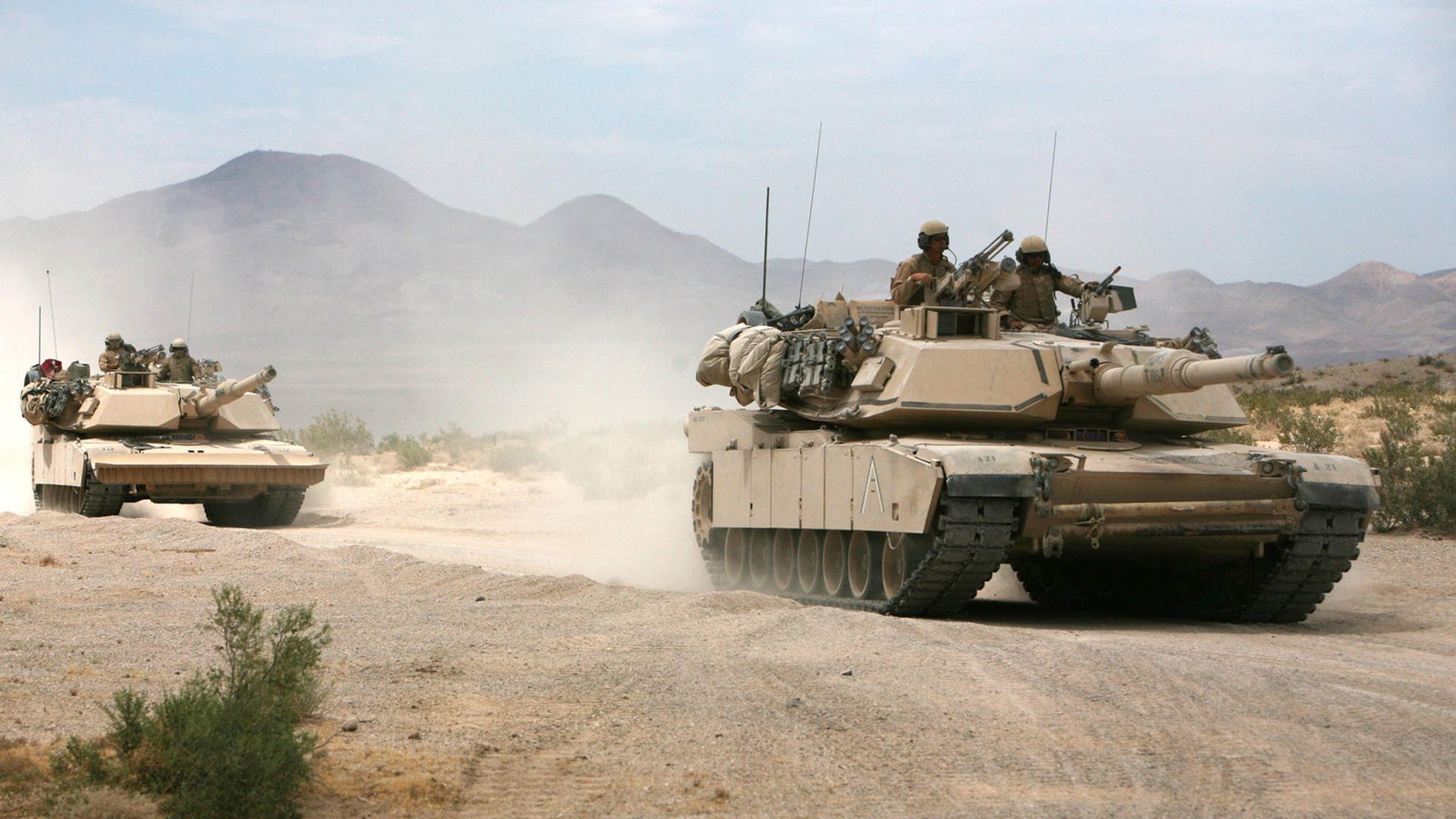 英格拉姆得分风暴席卷赛场!连珠炮式进攻撕裂活塞防线,步行者主场气势如虹